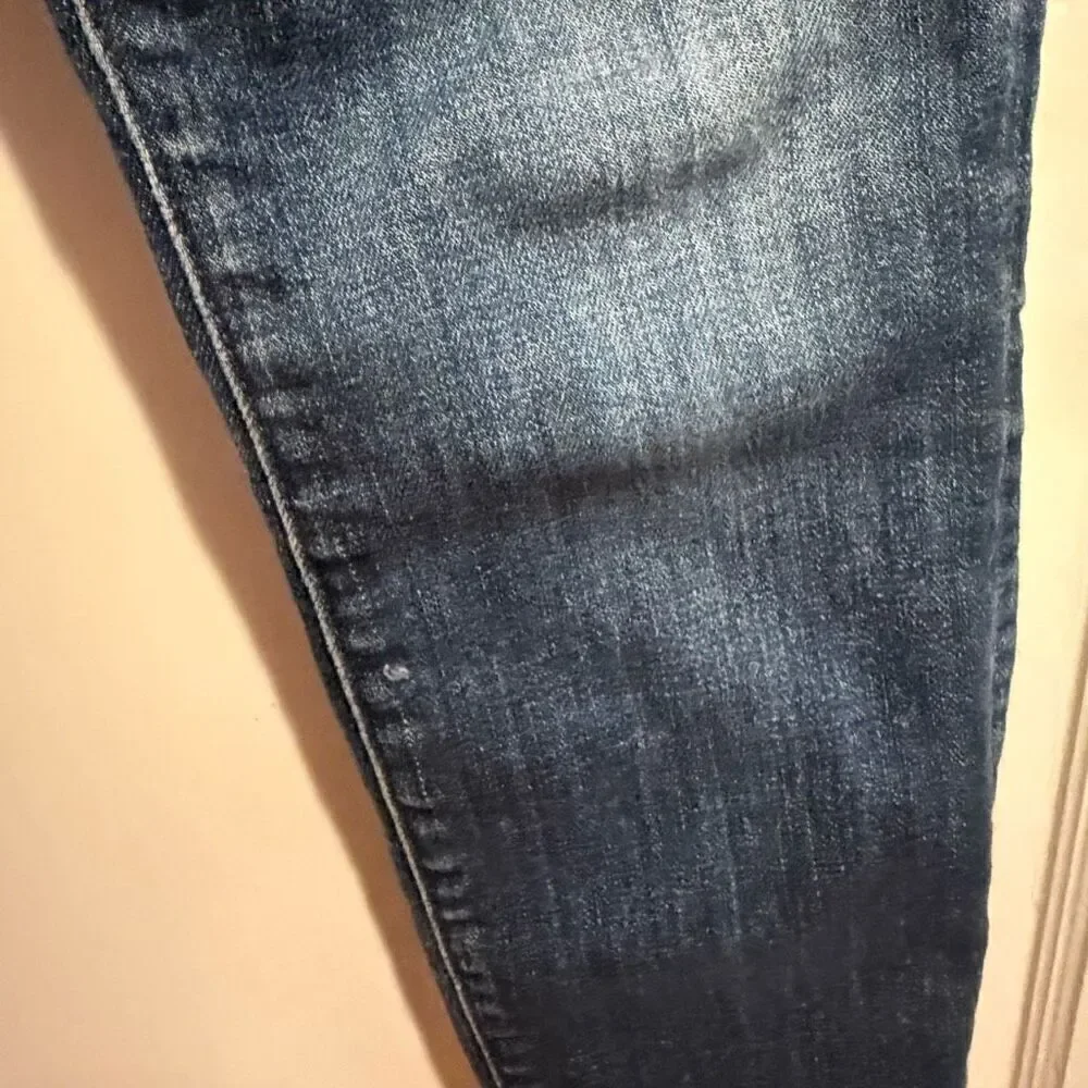 Mother High Waisted Looker Jeans in Clean Sweep Size 26